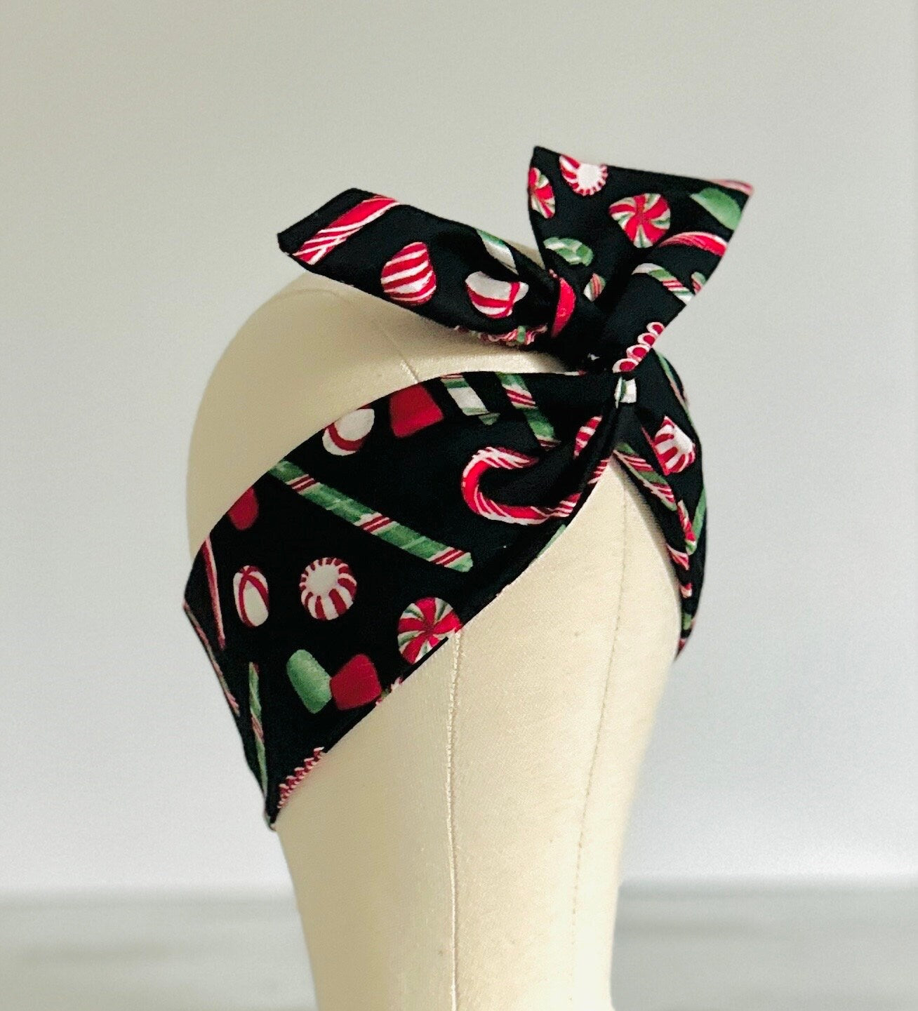 Christmas Party Mini Wired Head Wrap, Black Peppermint Candy Fabric Print, Wired Headband, Fabric Head Wrap, Turban, Accessories for Women