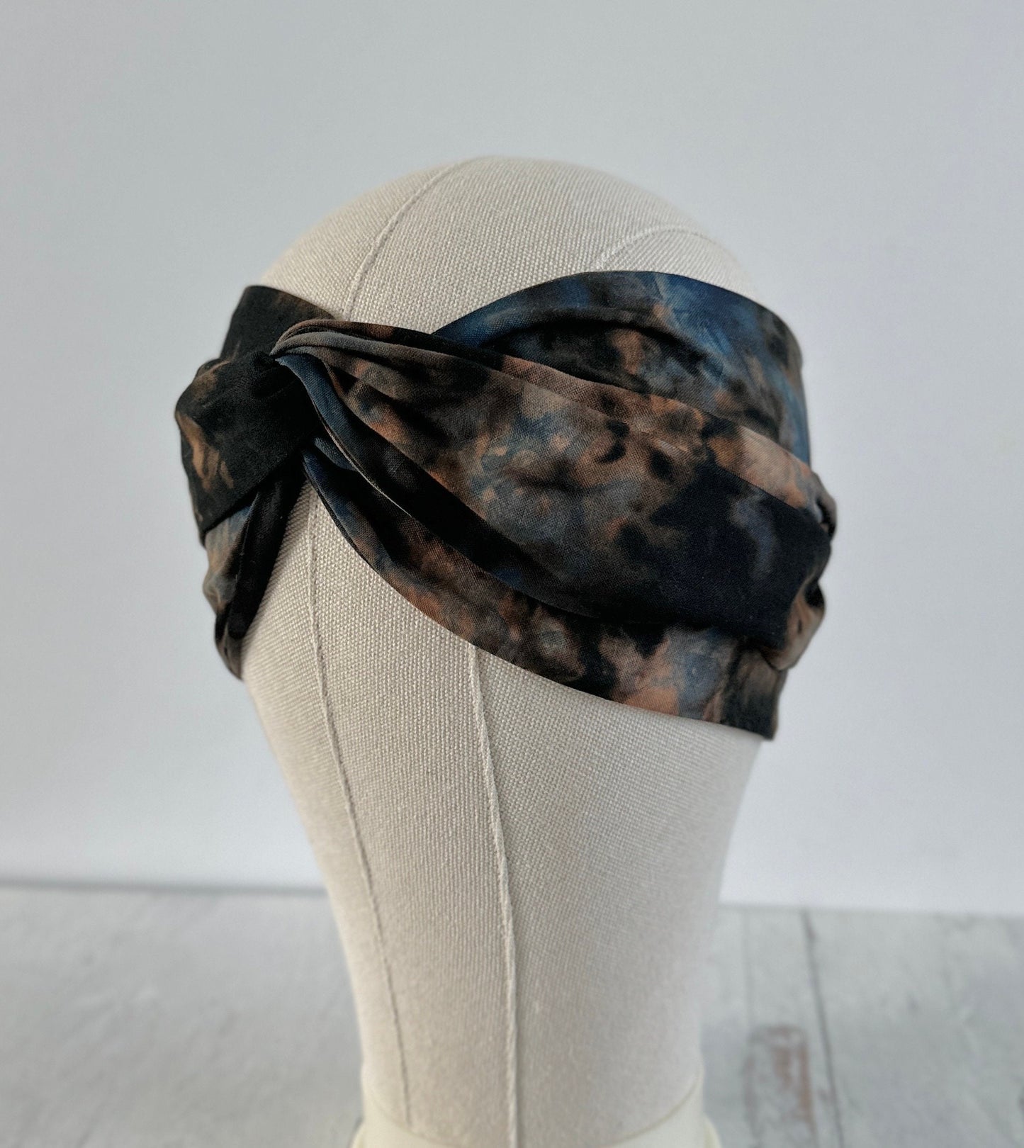 Hand Dyed Long Wide ADJUSTABLE Wire Headband, Black Blue Tie Dyed Spring Summer Beach Head Wrap, Bendable Women Hair Scarf , No Slip Bandana