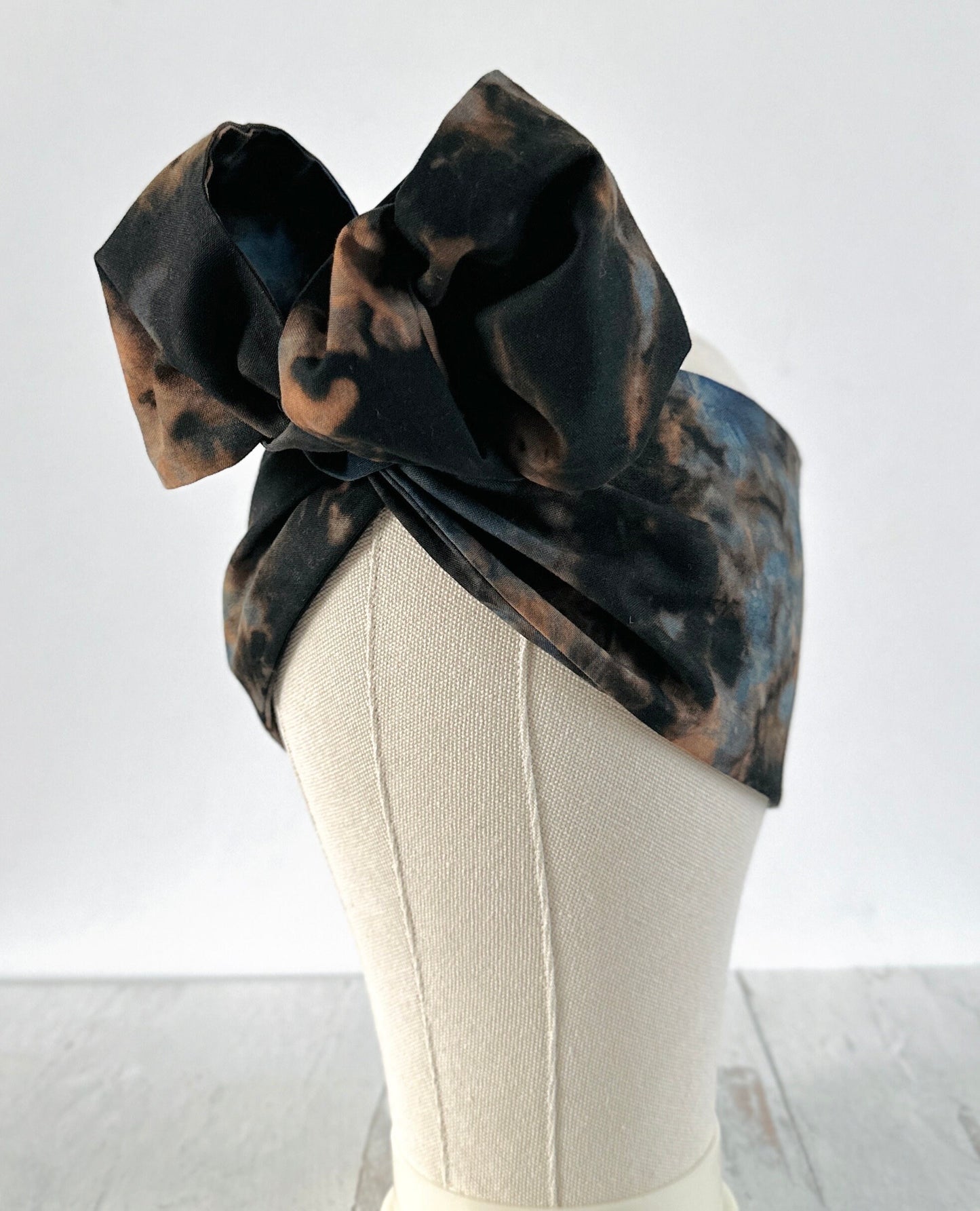 Hand Dyed Long Wide ADJUSTABLE Wire Headband, Black Blue Tie Dyed Spring Summer Beach Head Wrap, Bendable Women Hair Scarf , No Slip Bandana