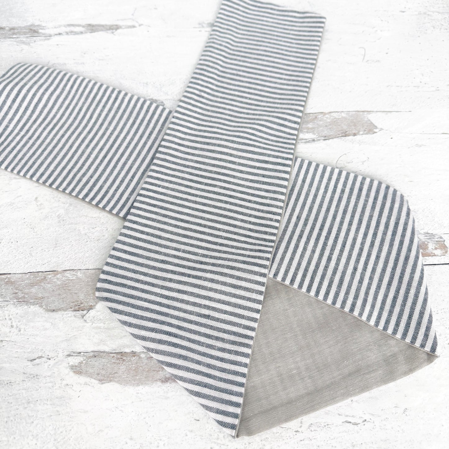 Extra Wide Reversible BENDABLE Wire Headband, Grey White Striped Print, Woven Cotton Wired Head Wrap, Turban Accessories, Head Scarf Bandana