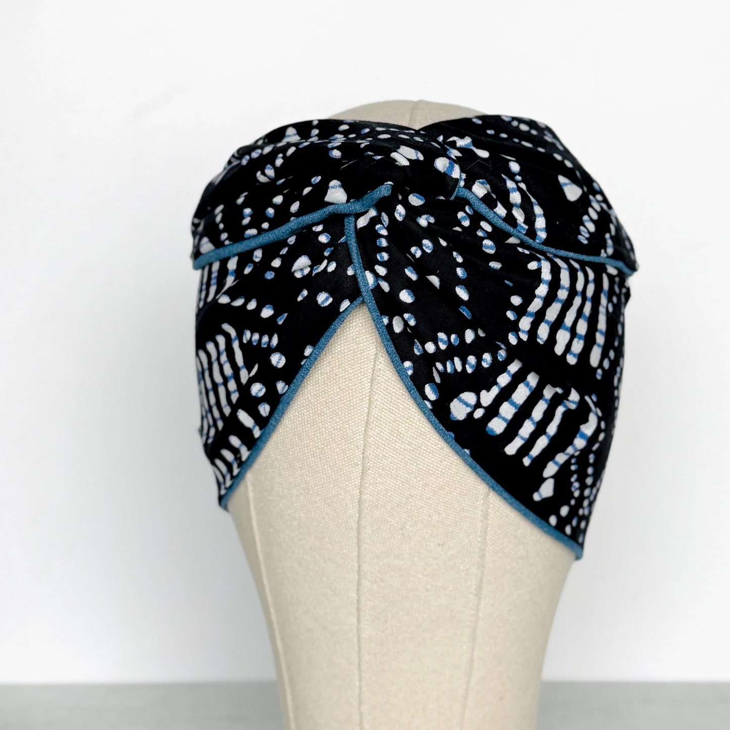 Extra Wide Reversible BENDABLE Wire Headband, Denim Black White Shibori Print Wired Head Wrap, Turban Accessories, Head Scarf Bandana