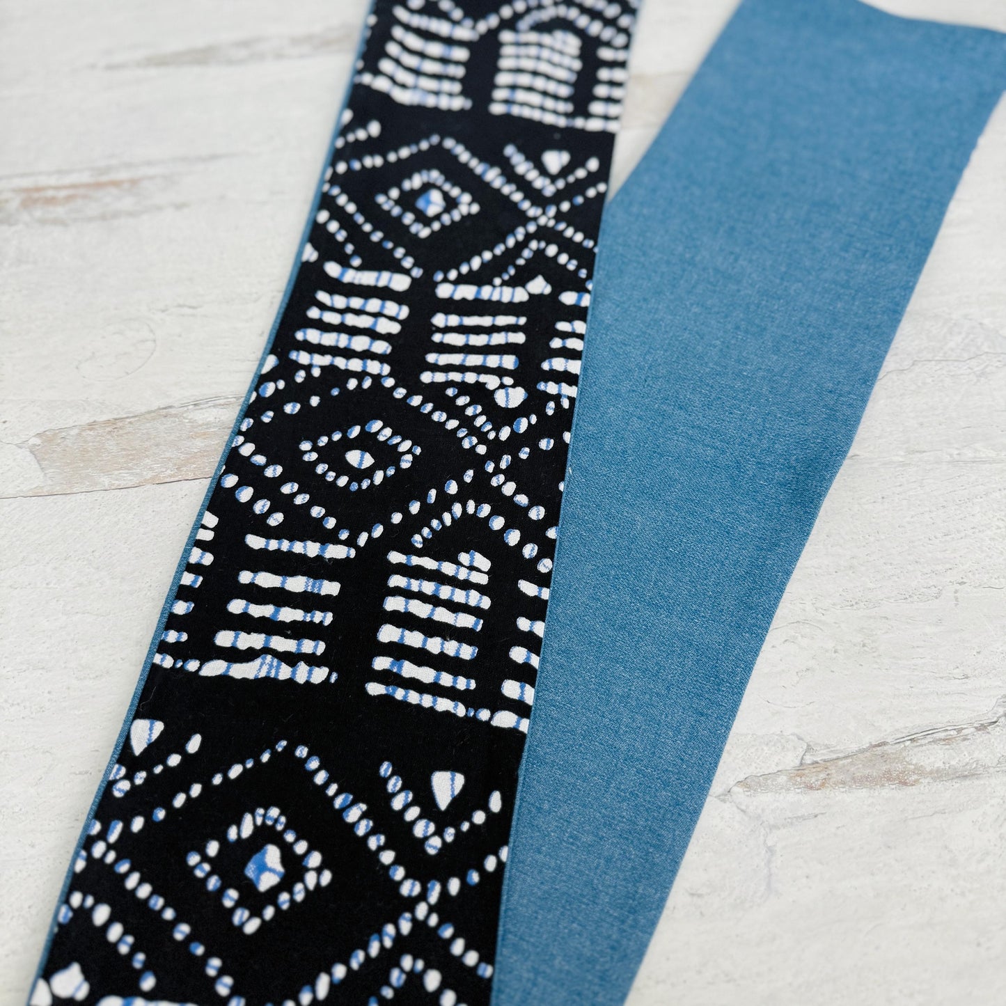 Extra Wide Reversible BENDABLE Wire Headband, Denim Black White Shibori Print Wired Head Wrap, Turban Accessories, Head Scarf Bandana