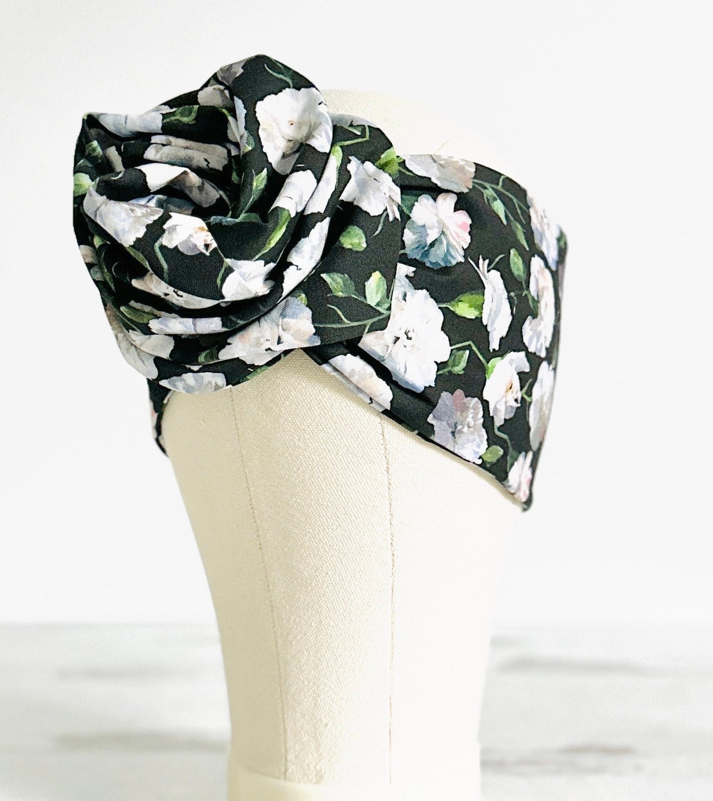 Extra Long Wide Adjustable Wire Wrap Head Wrap, Black & White Floral Print, Wired Head band, Turban, Headband for Women, Accessories