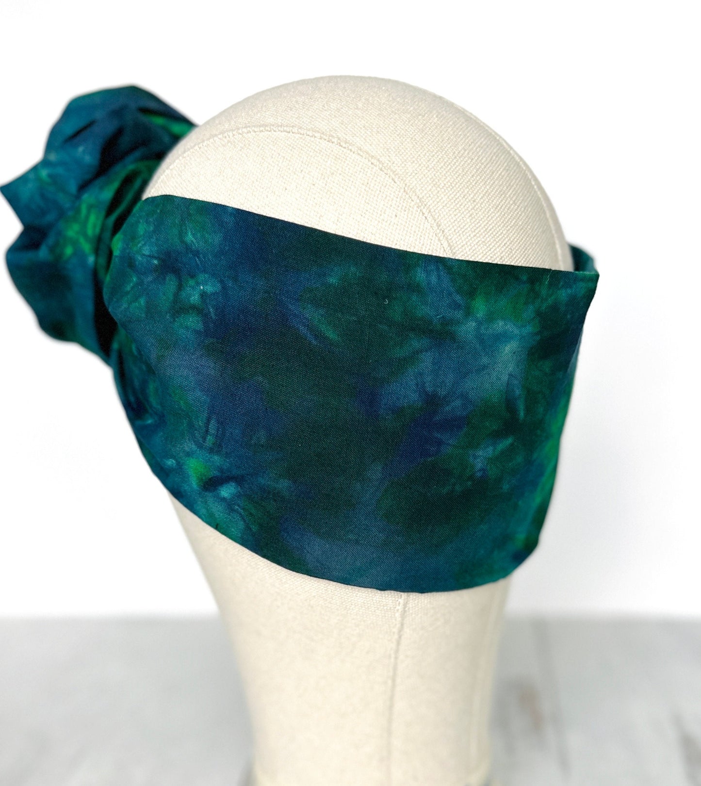 Hand Dyed Long Wide ADJUSTABLE Wire Headband, Blue Green Tie Dyed Spring Summer Beach Head Wrap, Bendable Women Hair Scarf, No Slip Bandana