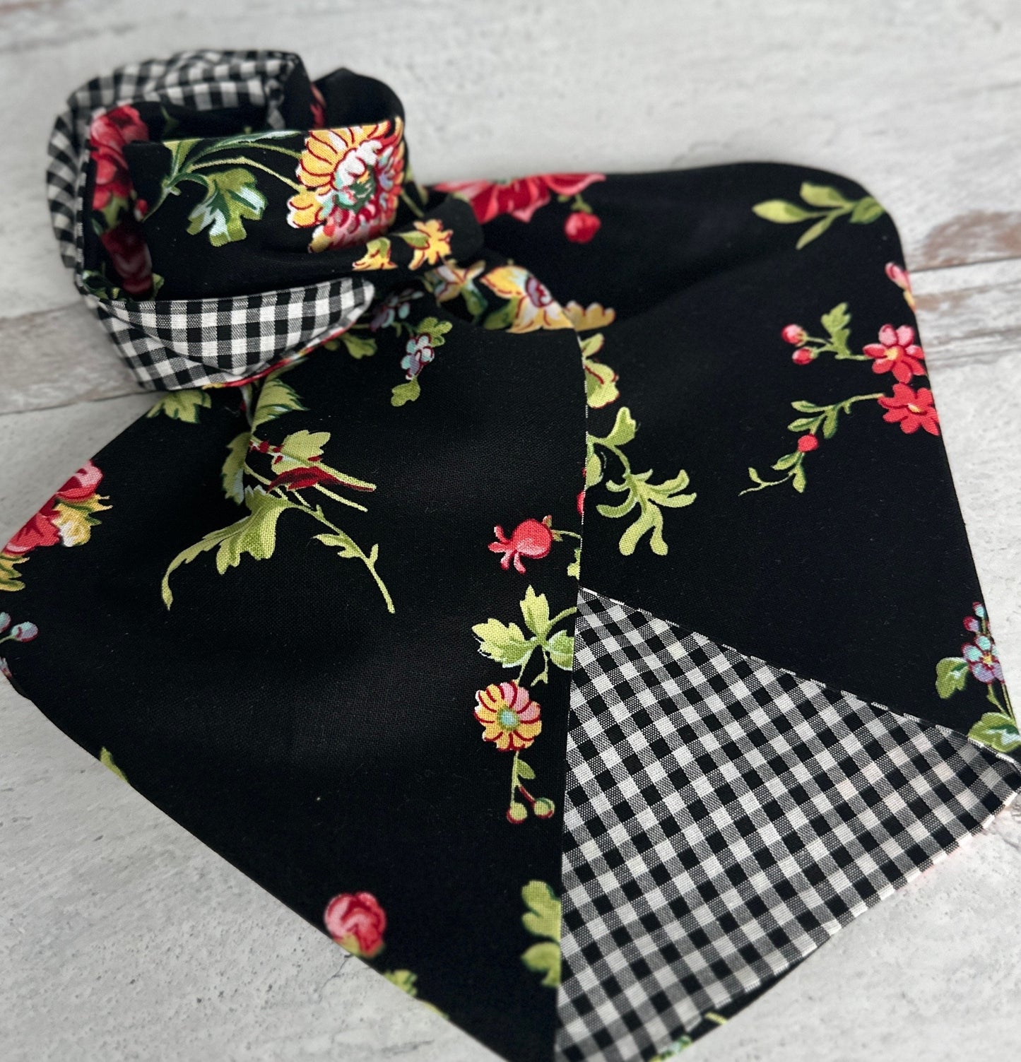 Extra Wide Reversible Adjustable Wire Headband, Black White Floral & Gingham Print, Wired Head Wrap, Turban Hair Accessories, Head Scarf