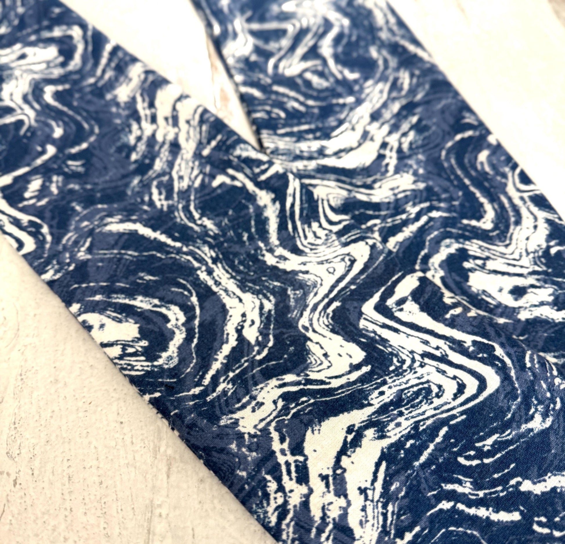 Extra Wide Adjustable Wire Headband, Blue & White Marble Print Wired Headband For Women, Bendable Head Wrap, Turban Accessories, Head Scarf