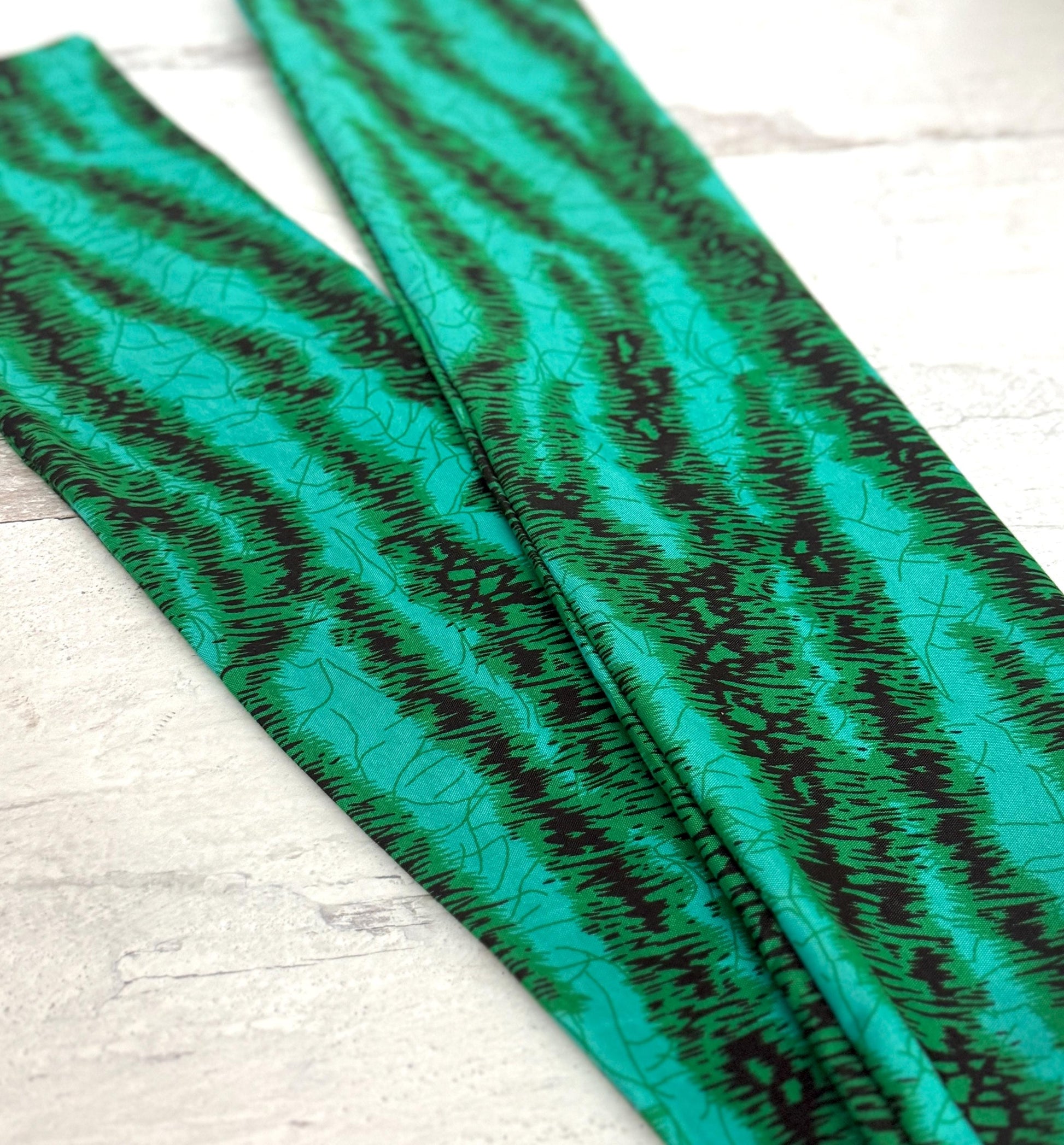 Extra Wide Adjustable Wire Wrap, Ankara Wired Headband, Teal & Black African Fabric Head Wrap, Ankara Afro Boho Accessories