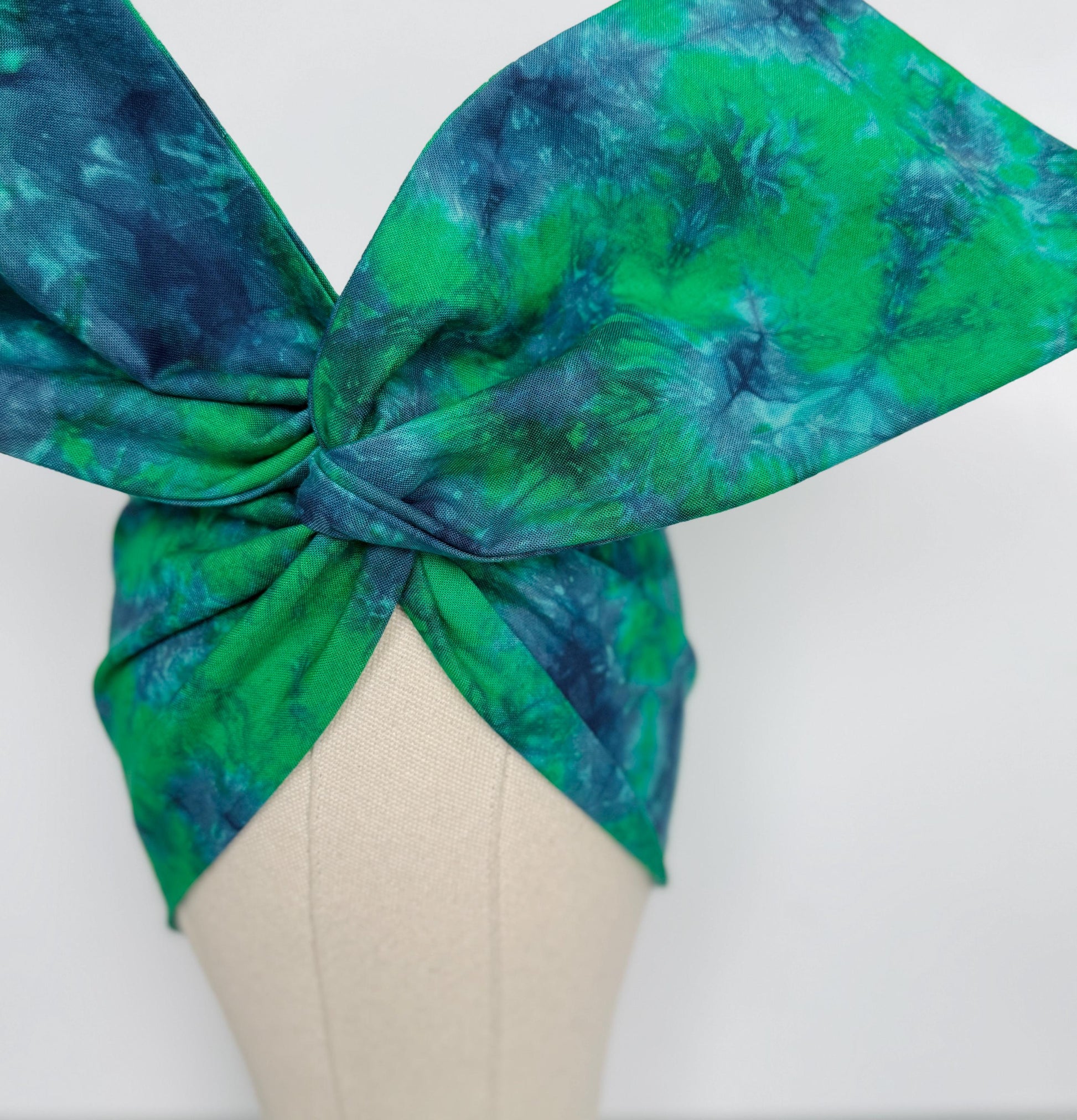 Extra Wide Adjustable Wire Headband, Hand dyed Tie Dye Teal Blue Green Wired Headband Turban, Fabric Head Wrap, Hair Scarf