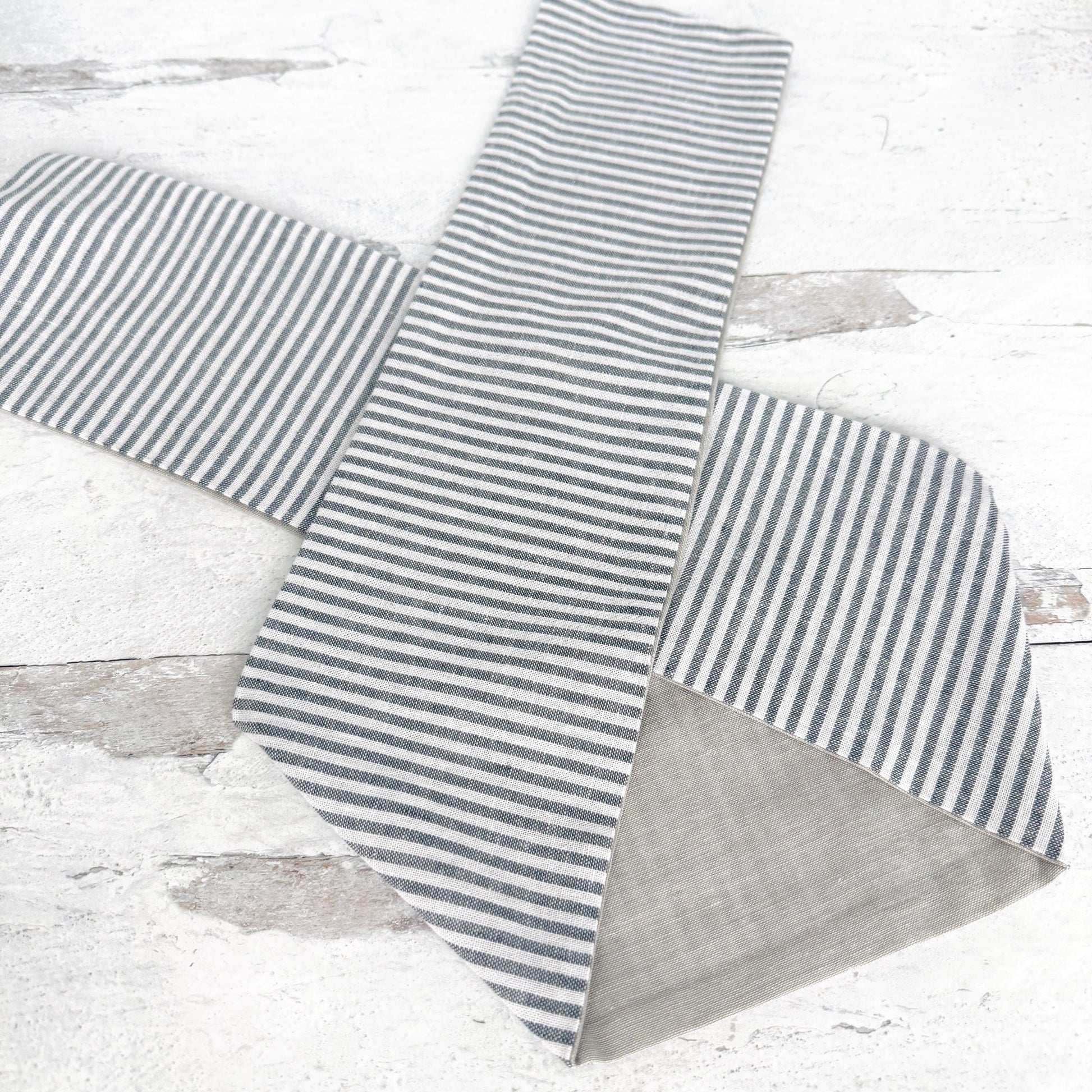 Extra Wide Reversible BENDABLE Wire Headband, Grey White Striped Print, Woven Cotton Wired Head Wrap, Turban Accessories, Head Scarf Bandana