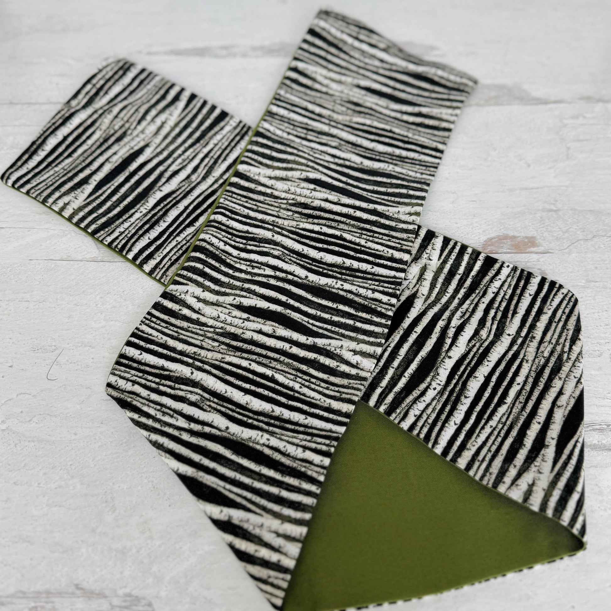 Extra Wide Reversible BENDABLE Wire Headband, Black White Green Striped Wired Head Wrap, Turban Accessories, Head Scarf, Bandana