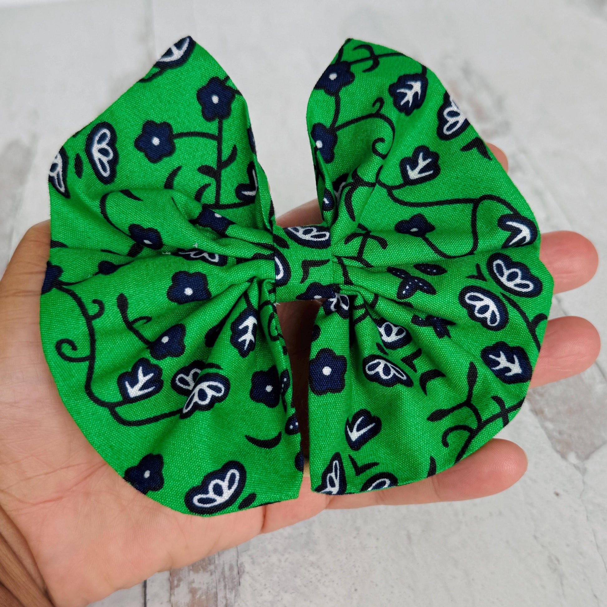 Mommy and Me Extra Wide Wire Headwrap, Green Blue Floral Print African Ankara Fabric Headband, Statement Bow, Wired Head Wrap, Hair Clip