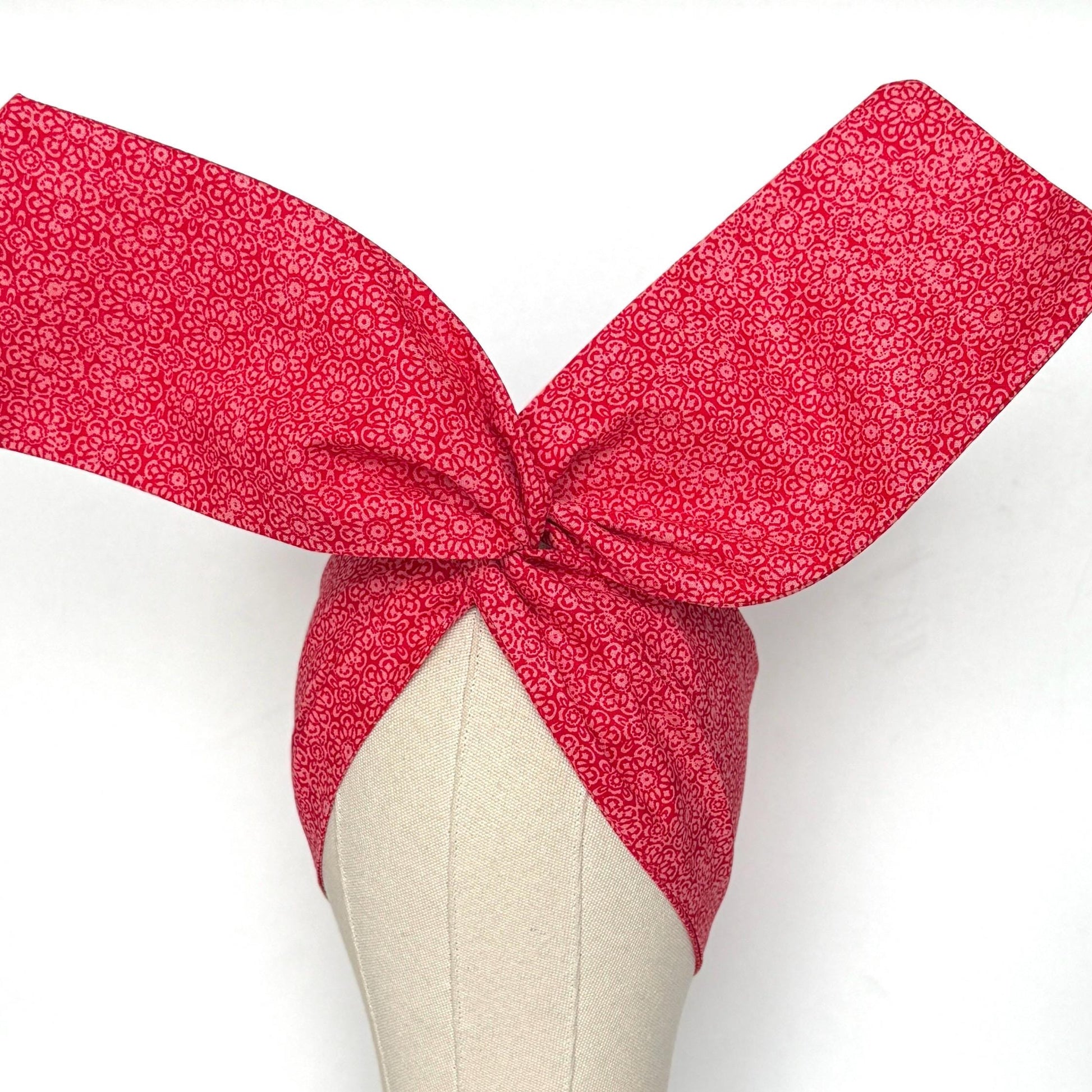 Extra Wide Adjustable Wire Headband, Red White Medallion Print, Boho Wired Headband, Fabric Head Wrap, Turban, Gift for Her, Bendable Scarf