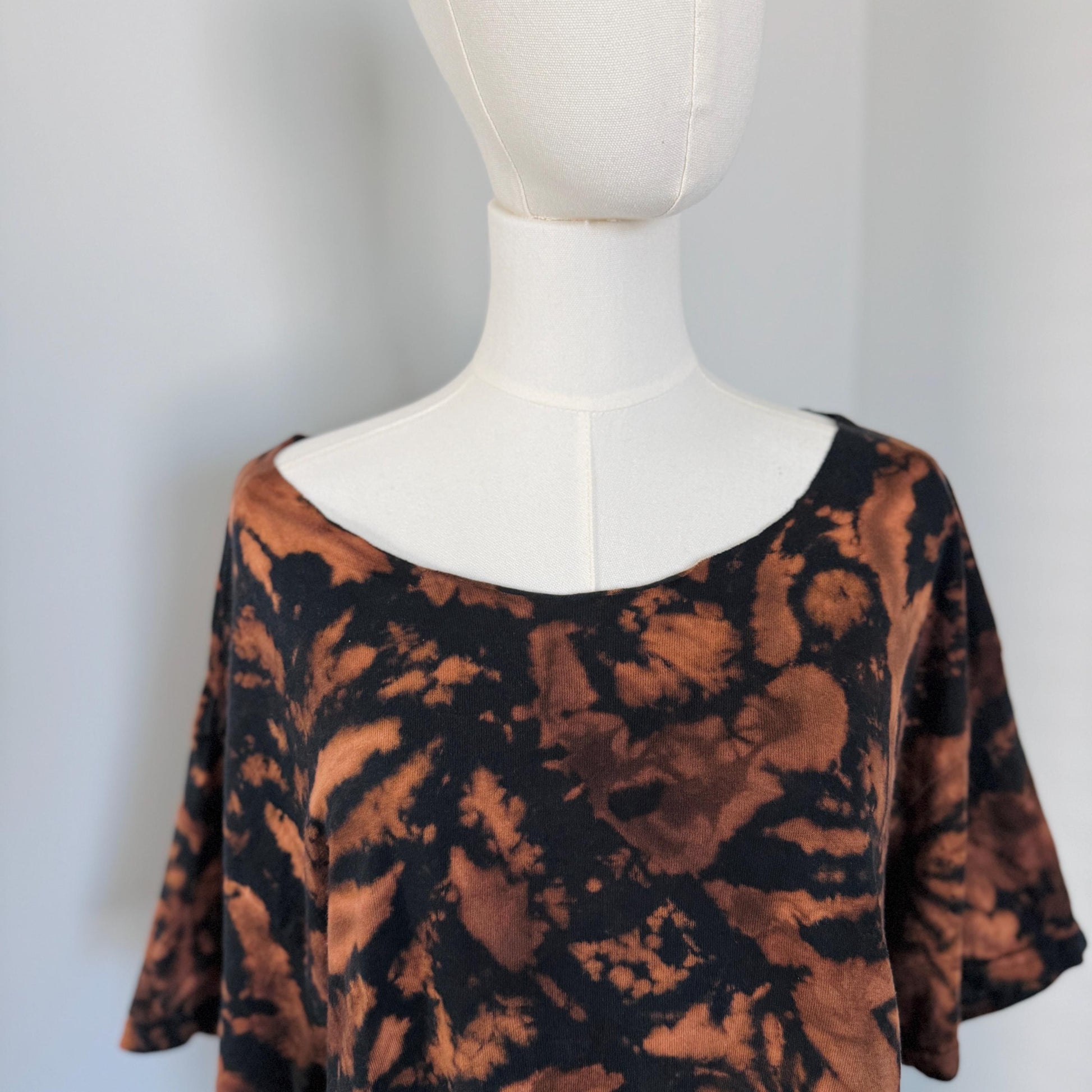 Tie Dye Off Shoulder Shirt, Oversized Slouchy Tee, Brown Black Hand Dyed Tie Dye Shirt, Boho Lounge Shirt, L XL 2XL Unisex Tee
