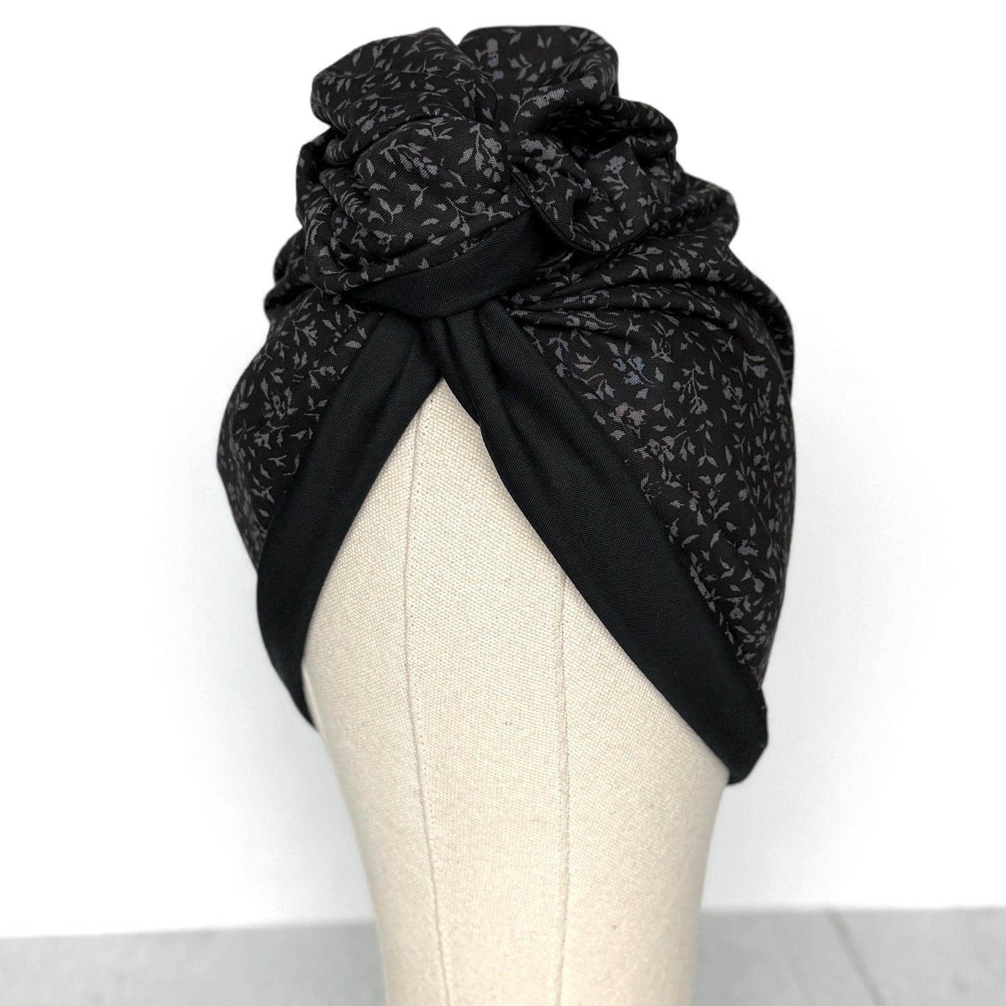Full Turban Wire Headband, Reversible Extra Wide Black Grey Floral Print Wired Headband, Gray Fabric Head Wrap, Boho Women Accessories