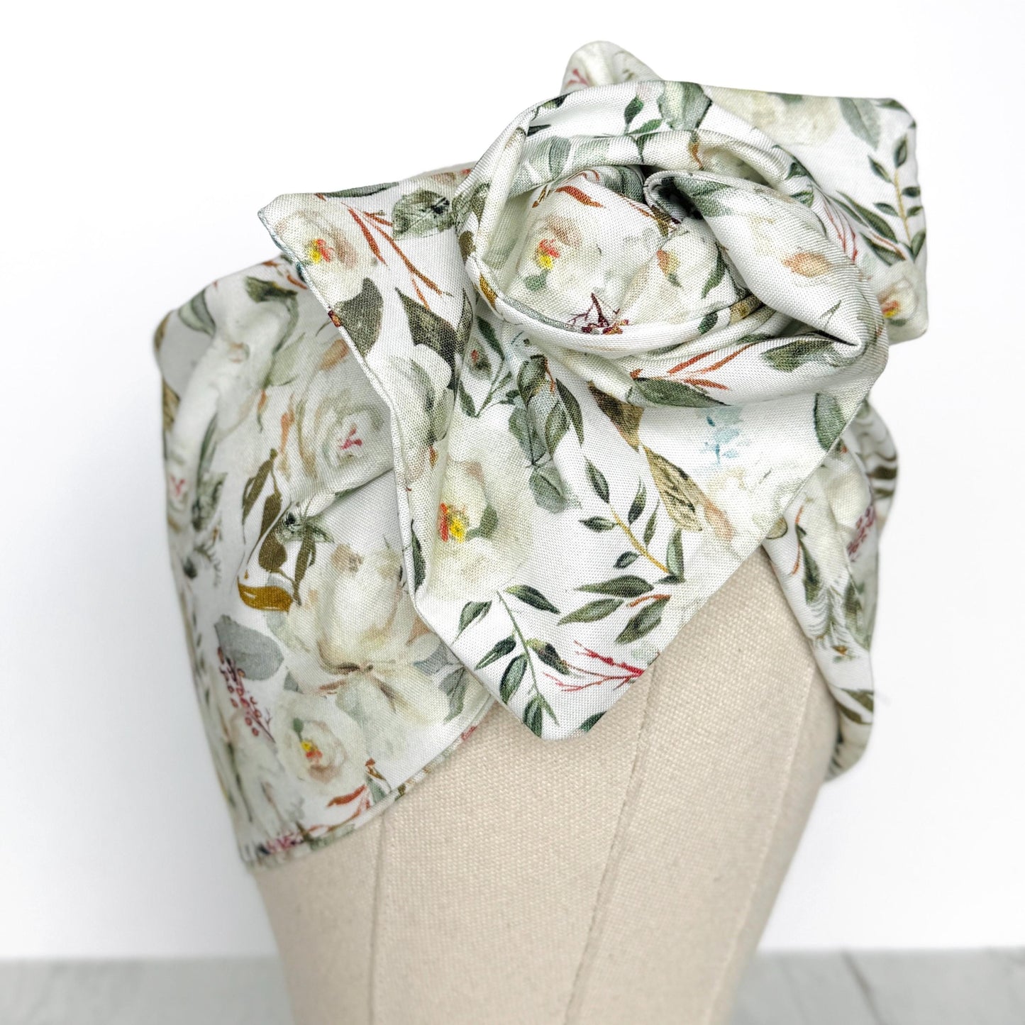 Extra Wide BENDABLE Wire Headband, Elegant White Green Floral Print, Spring Summer Wired Head Wrap, Turban Accessories, Head Scarf Bandana