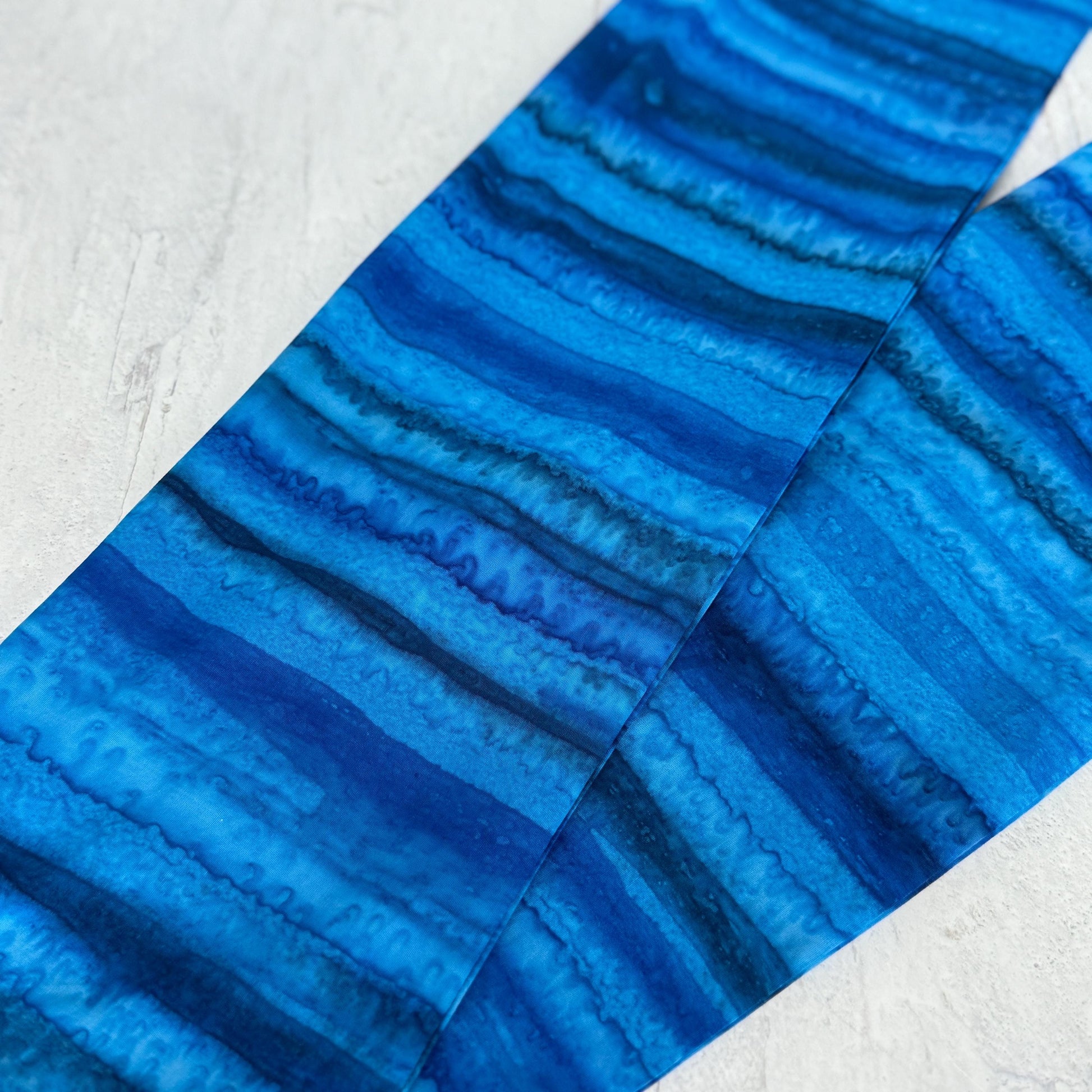 Extra Wide Adjustable Wire Headband, Batik Cobalt Blue Wired Headband, Fabric Turban Head Wrap, No Slip Hair Accessories Scarf