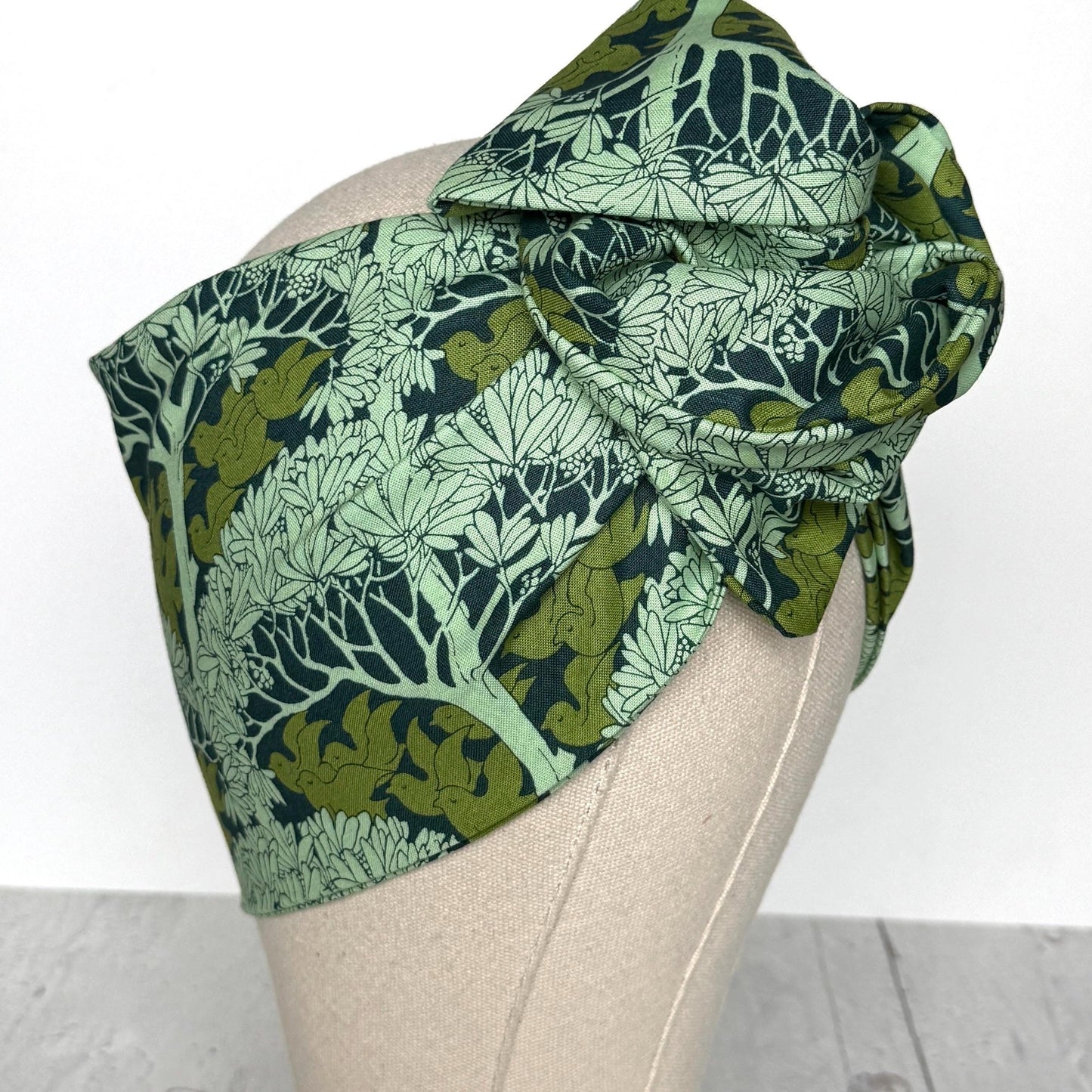 Extra Wide Adjustable Wire Wrap, Blue Green Dove Botanical Leaf Print Wired Headband, Fabric Head Wrap, Summer Boho Accessories