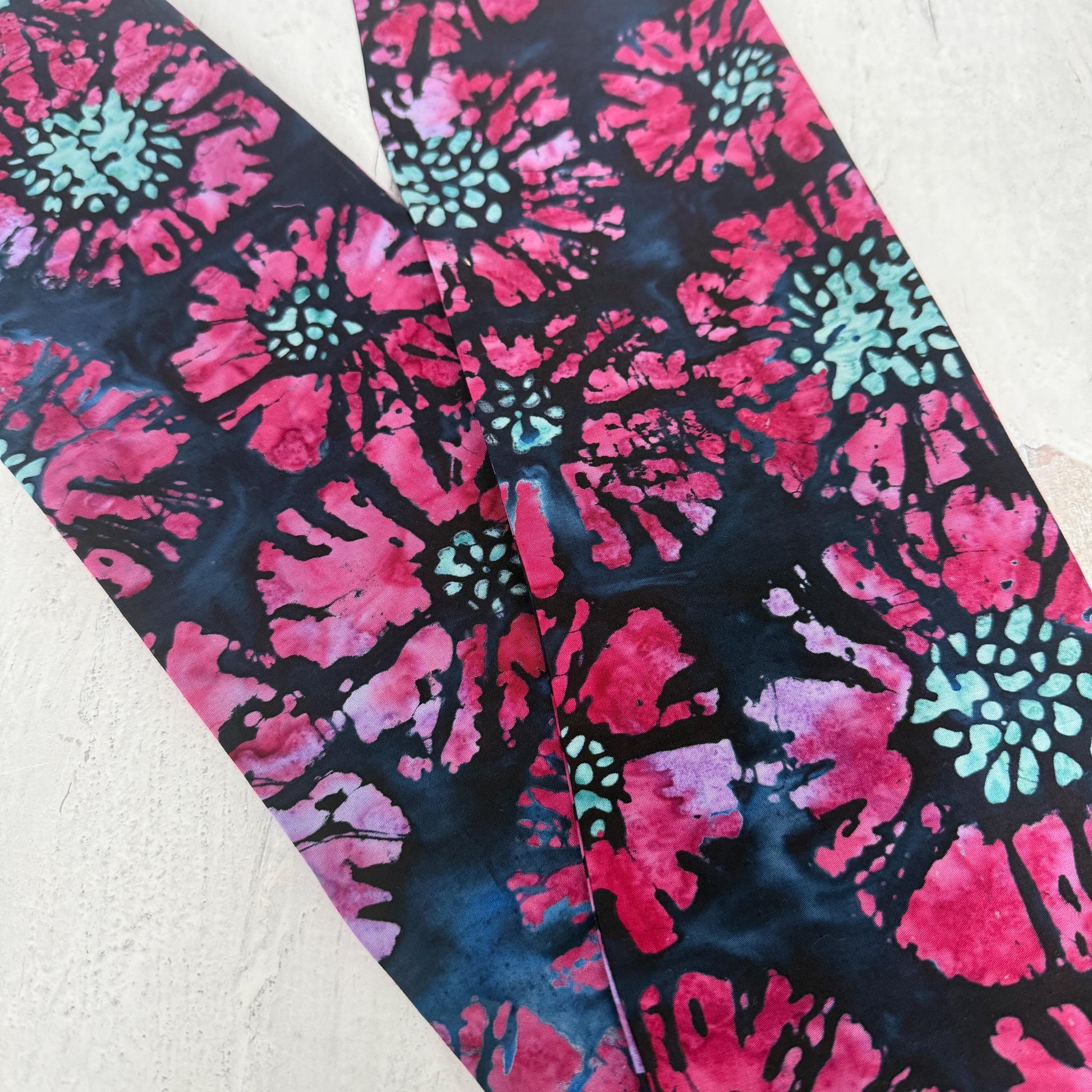 MIDI Extra Wide Adjustable Wire Head Wrap, Navy Blue Pink Batik Floral Headband, Head Scarf For Women, Turban, Hair Accessories